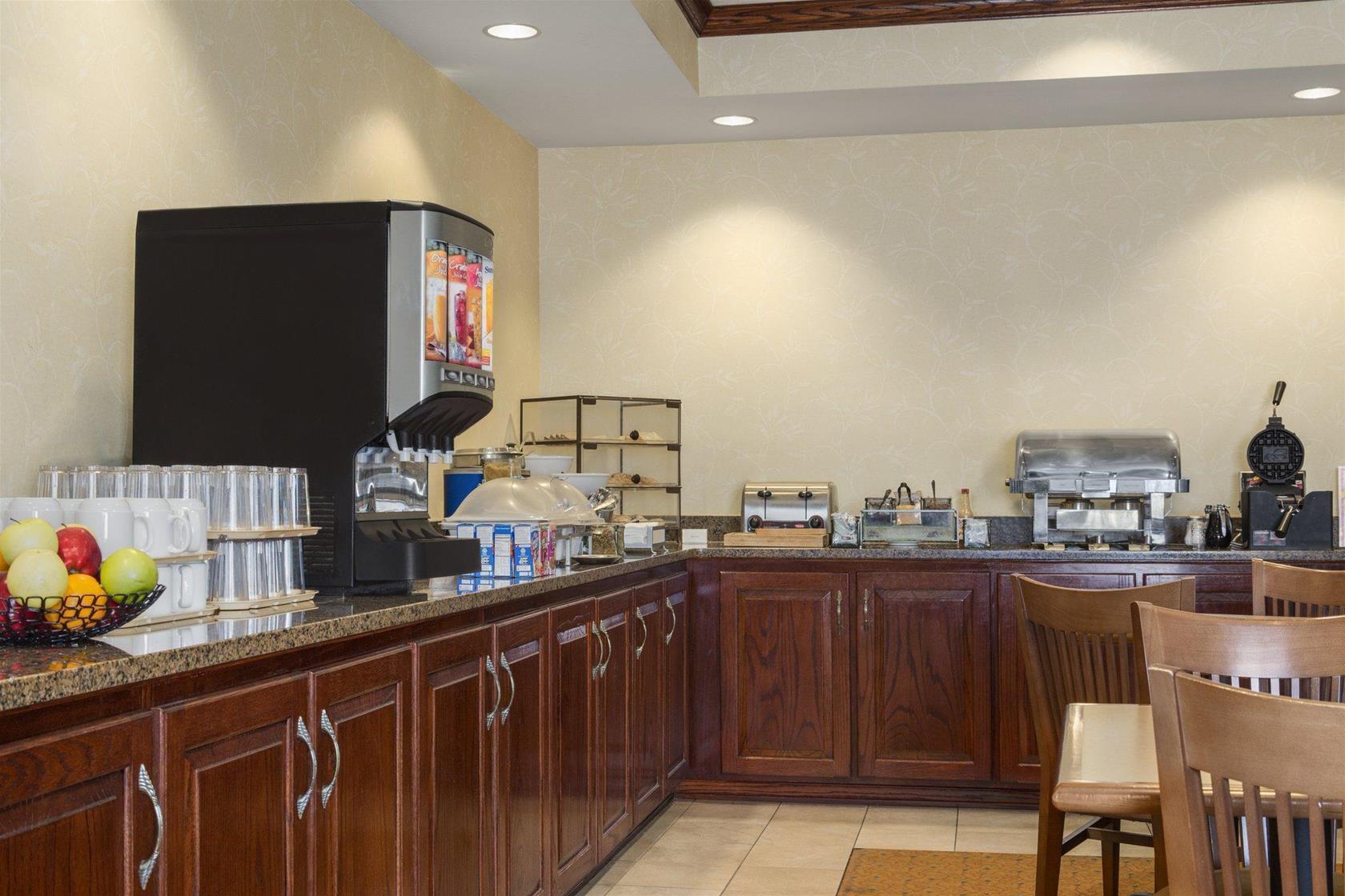 Country Inn & Suites By Radisson, Madison, Al Bagian luar foto
