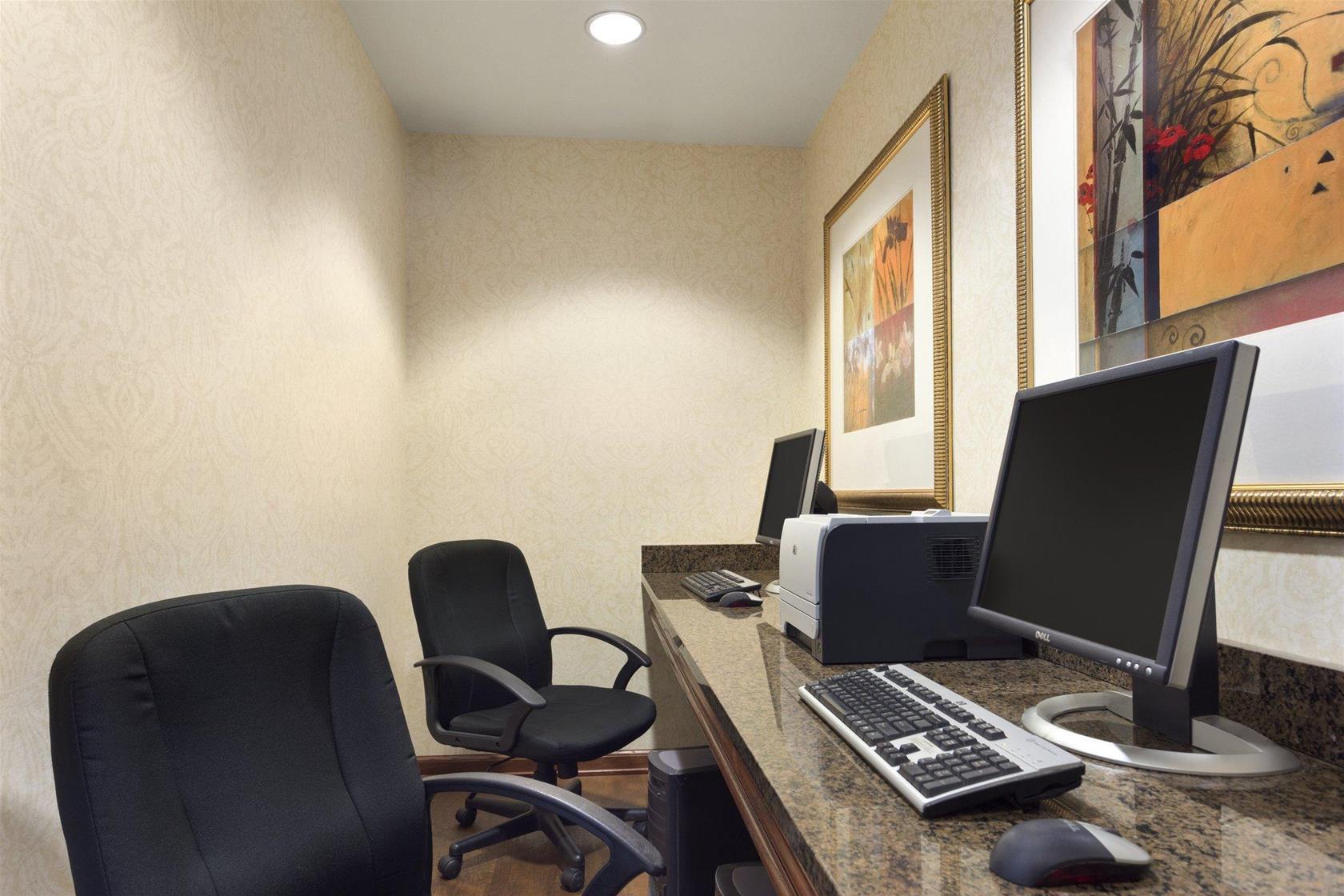 Country Inn & Suites By Radisson, Madison, Al Bagian luar foto