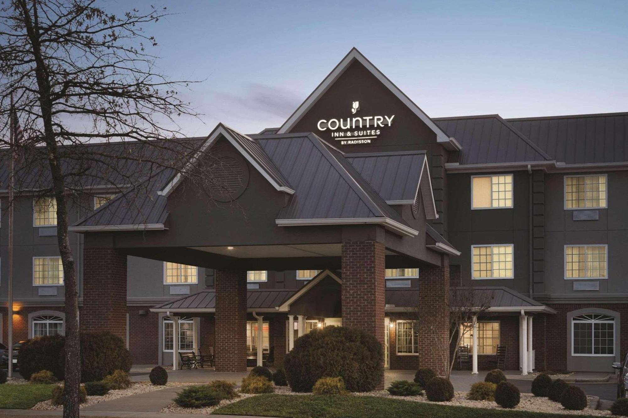 Country Inn & Suites By Radisson, Madison, Al Bagian luar foto