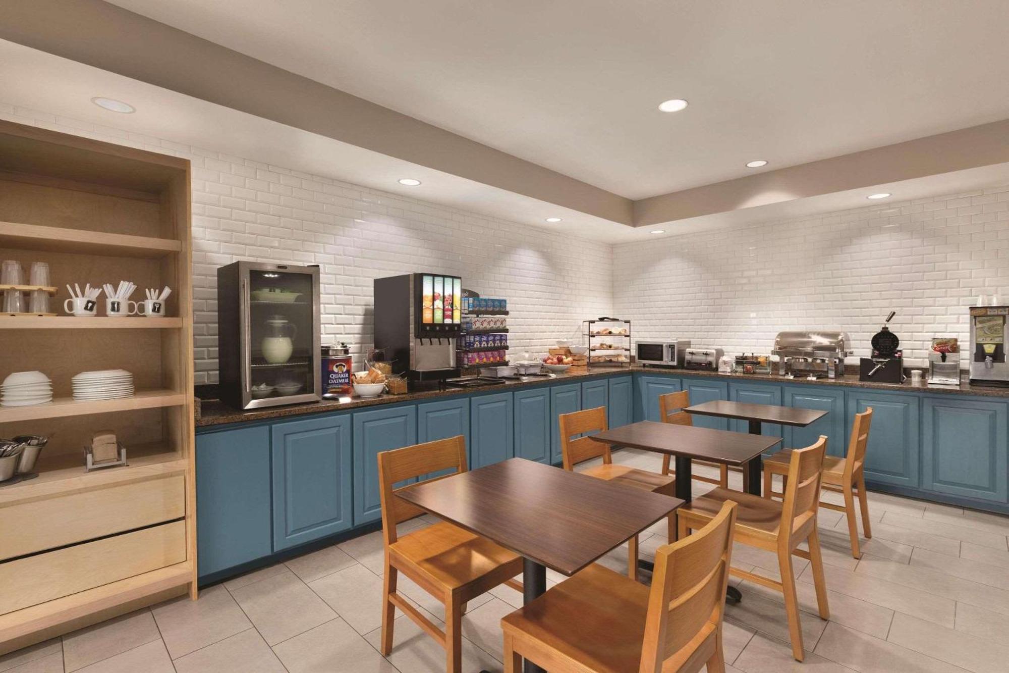 Country Inn & Suites By Radisson, Madison, Al Bagian luar foto
