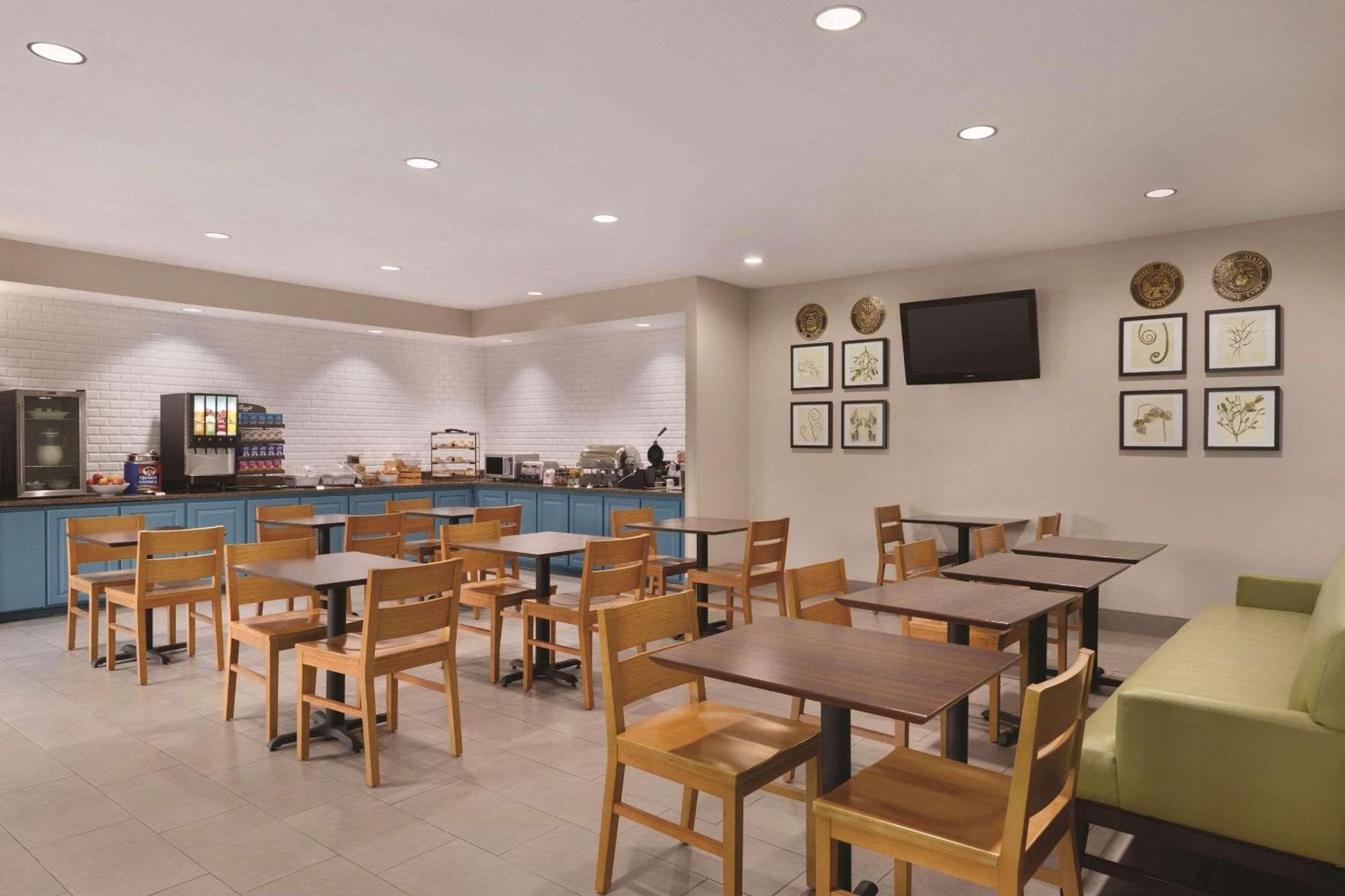 Country Inn & Suites By Radisson, Madison, Al Bagian luar foto